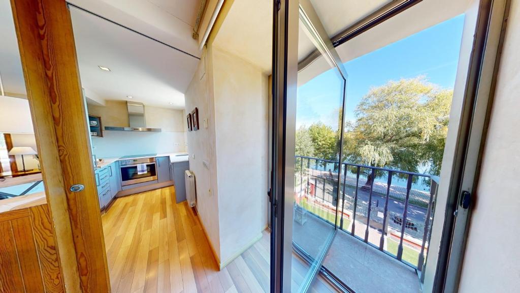 Kuchyň nebo kuchyňský kout v ubytování Apartaments Boutique la Torreta del Llac