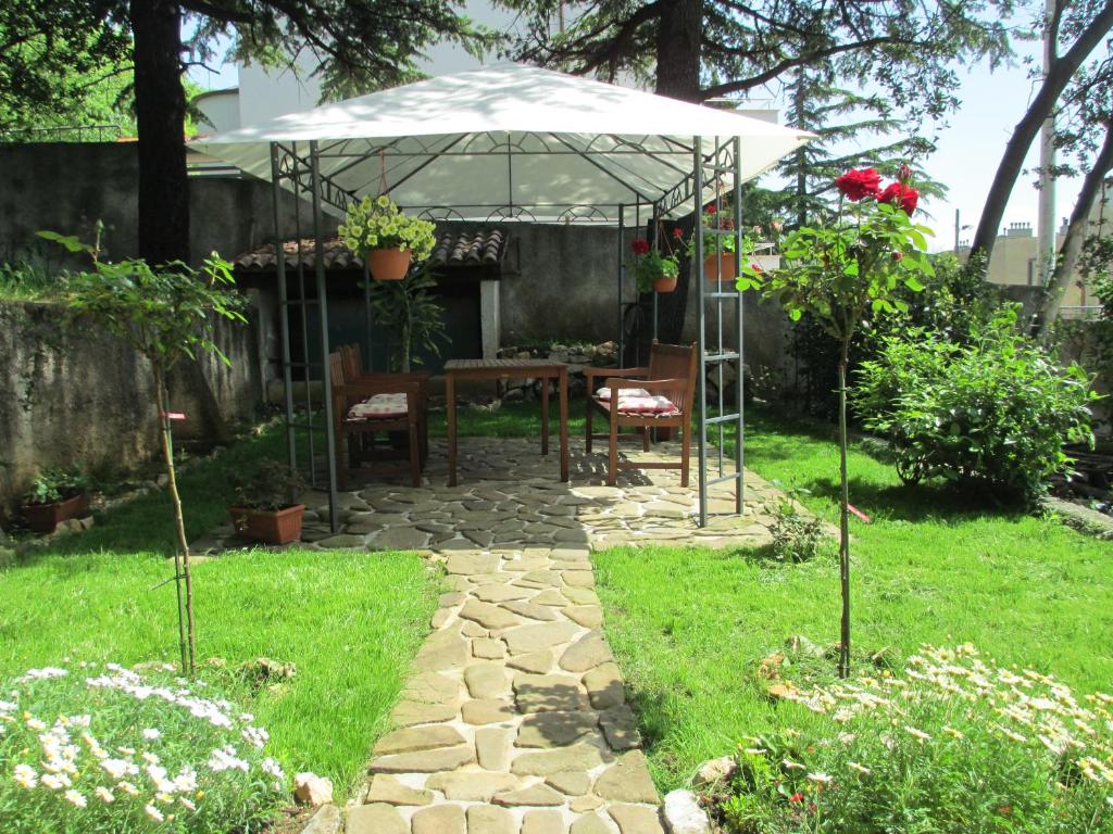 Zahrada ubytování Apartment Villa Edmea