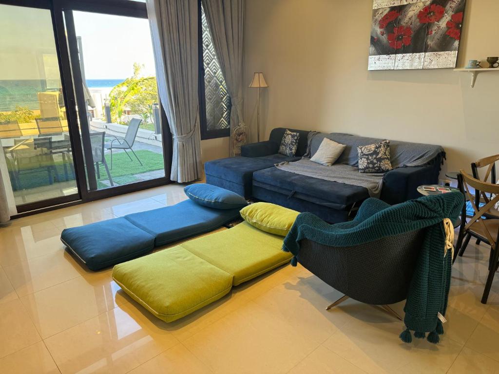 Posezení v ubytování As Sifah Beach Front Villa