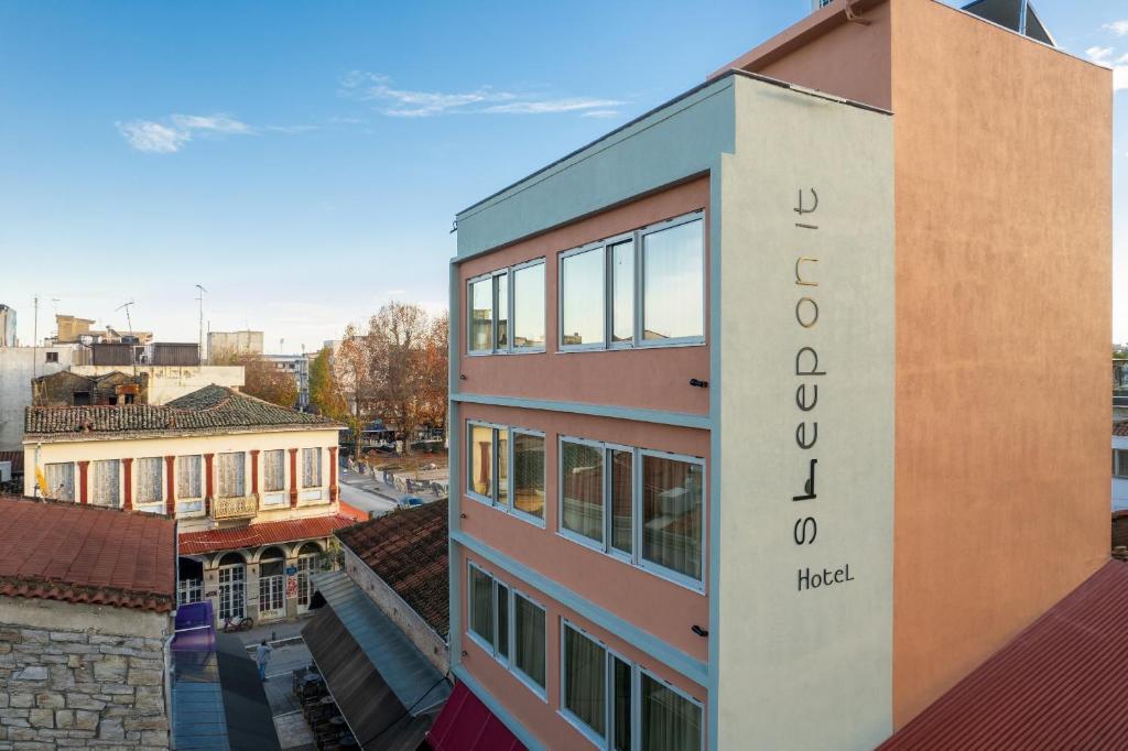 Budova, kde se hotel nachází