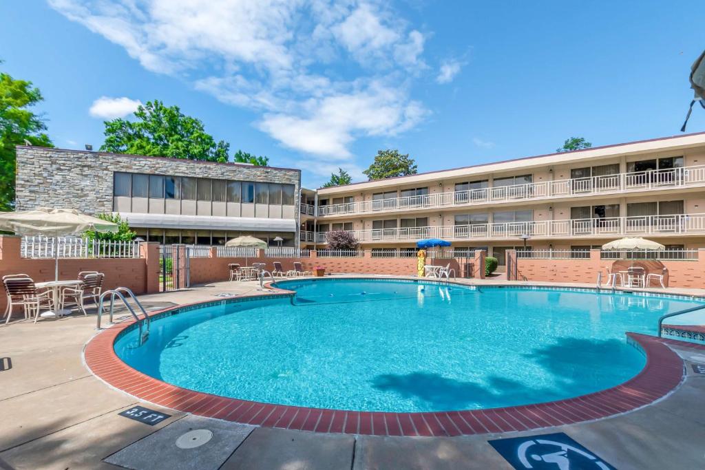 Best Western Fairfax City photo