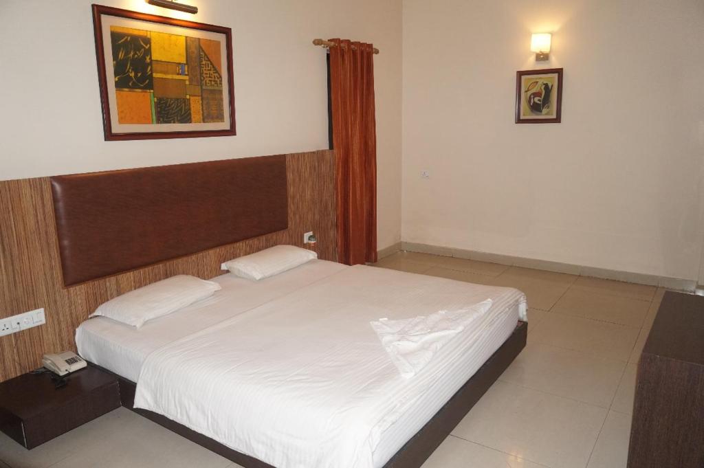 Fotografie z fotogalerie ubytování HoTEL CENTER POINT v destinaci Rudrapur