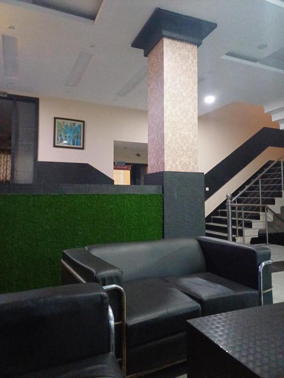 Fotografie z fotogalerie ubytování HoTEL CENTER POINT v destinaci Rudrapur