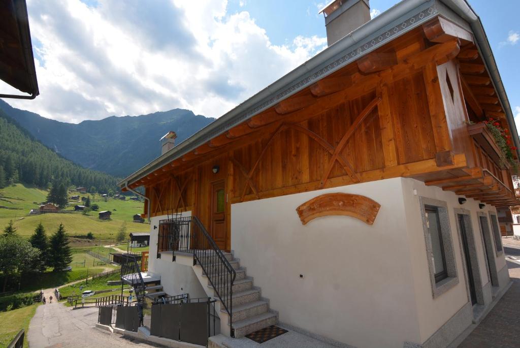 Nespecifikovaný výhled na hory nebo výhled na hory při pohledu z apartmánu
