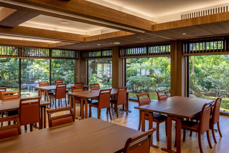 Restaurace v ubytování 聖護院御殿荘