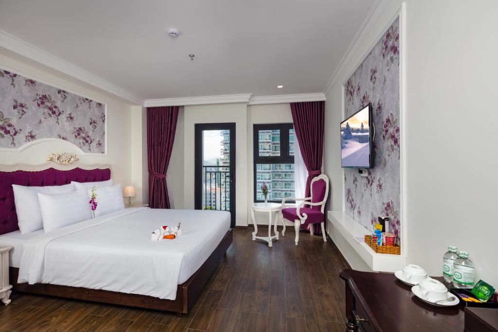 Phòng Có Giường Cỡ Queen Với Ban Công