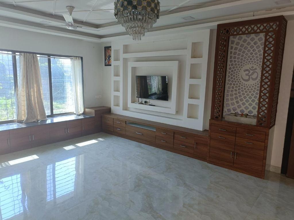 Afbeelding uit fotogalerij van Happy Holiday Home in Alibaug