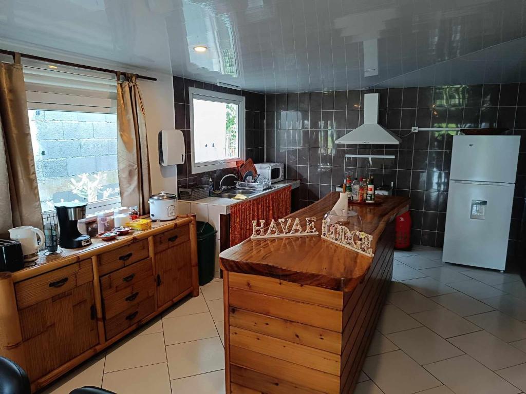 Cucina o angolo cottura di Hava'e Lodge TEAHUPOO