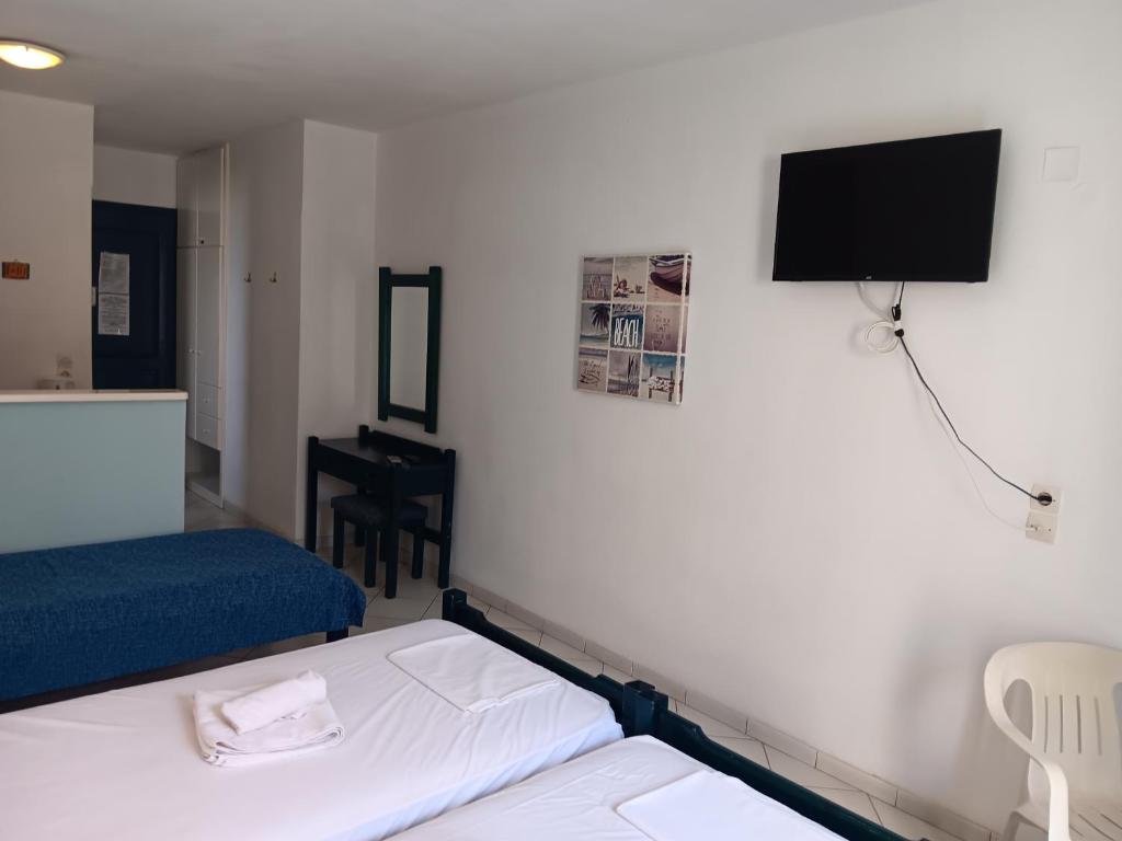 Posteľ alebo postele v izbe v ubytovaní Studio in AgiaPelagia for 3 pers - Crete