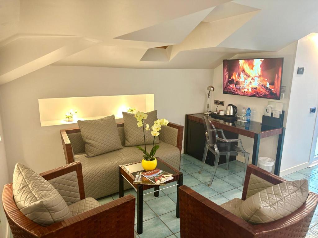 Club House Hotel - Resim 6