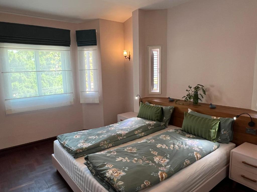 Dusita Residence - Suite Familiar Con Balcón