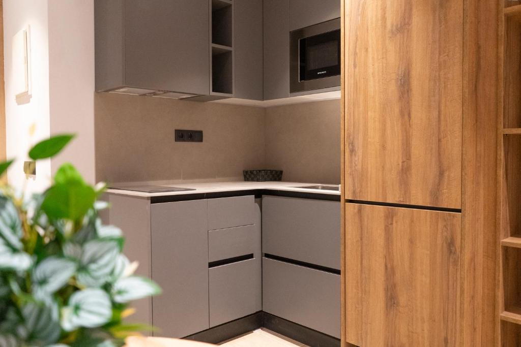 Monturiol Apartaments - 10