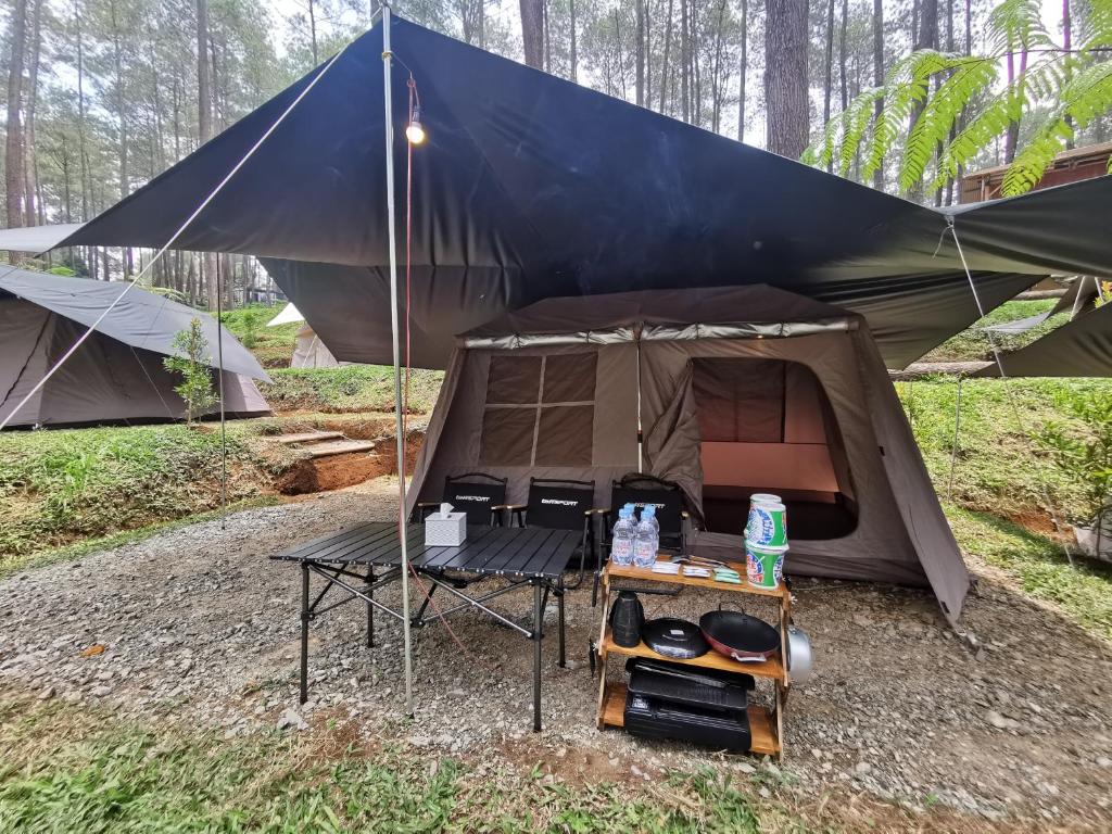 Fotografie z fotogalerie ubytování corak alam glamping v destinaci Tangkubanperahu