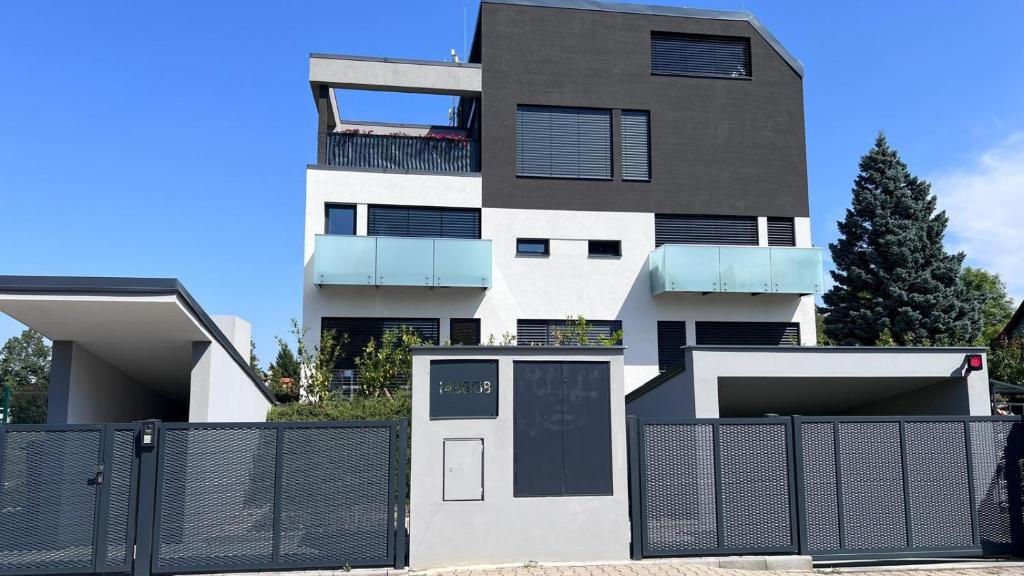 Budova, kde se apartmán nachází