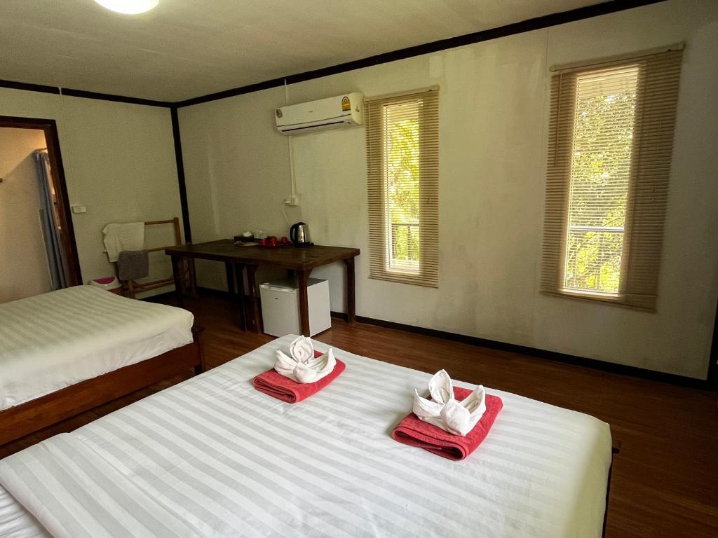 Khaosok River Camp - 15