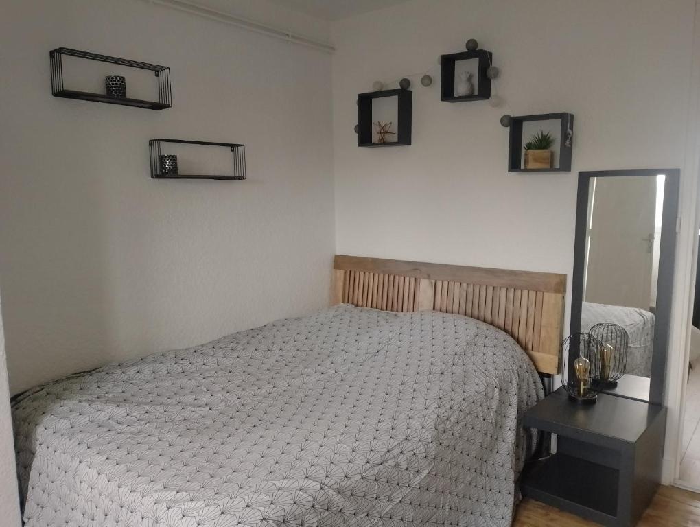 Postel nebo postele na pokoji v ubytování Superbe vue mer... Au calme