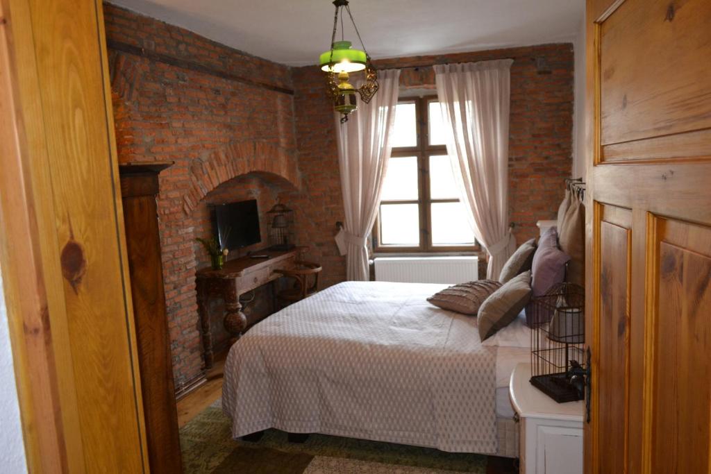 
One-Bedroom Apartment with Balcony
