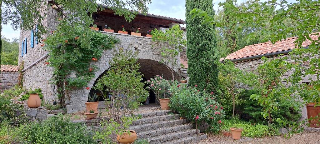 Photo de la galerie de l'établissement Le Mas de Largellas, à Balazuc