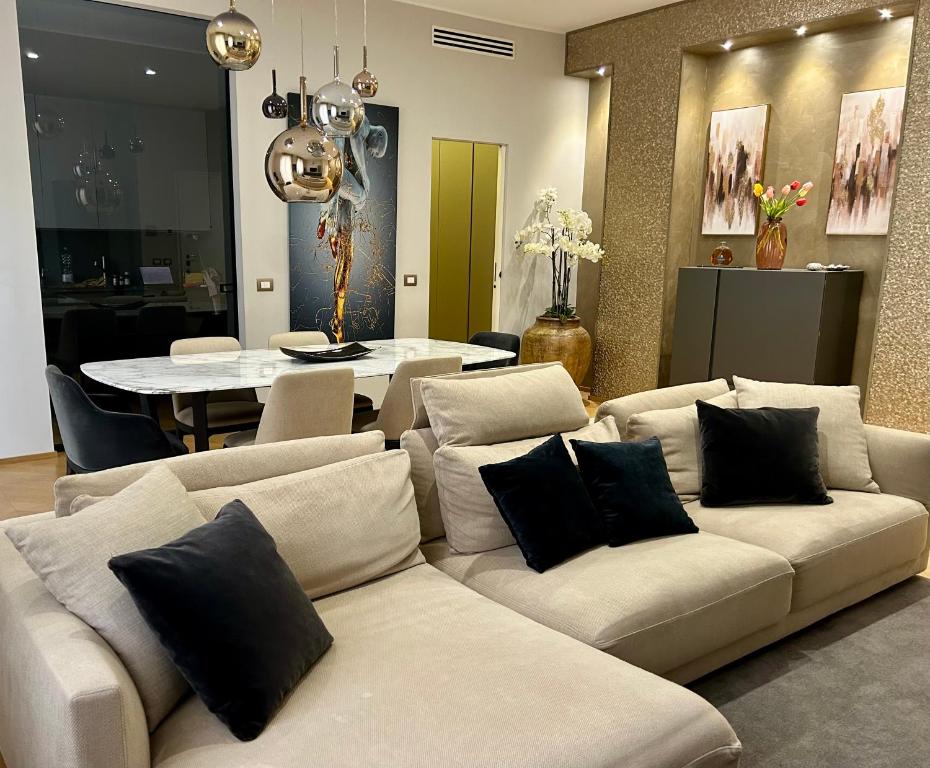 Luxury Gold Apartment