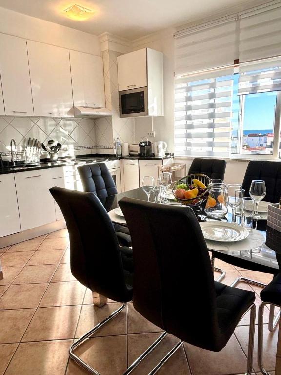 Lovely Apartment Gaivota Mar Praia da Rocha with Pool