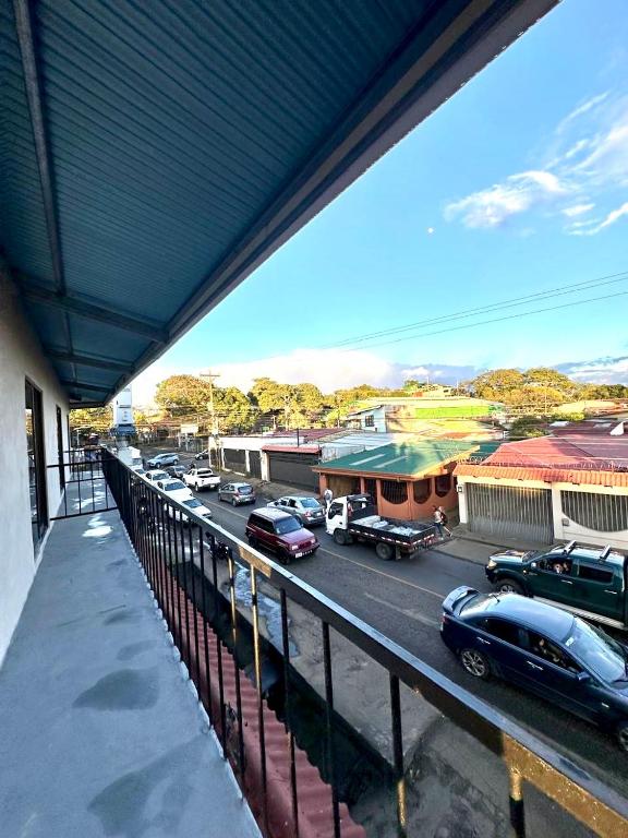 Fotografie z fotogalerie ubytování Marianas Apartments 5MIN SJO AIRPORT v destinaci Alajuela