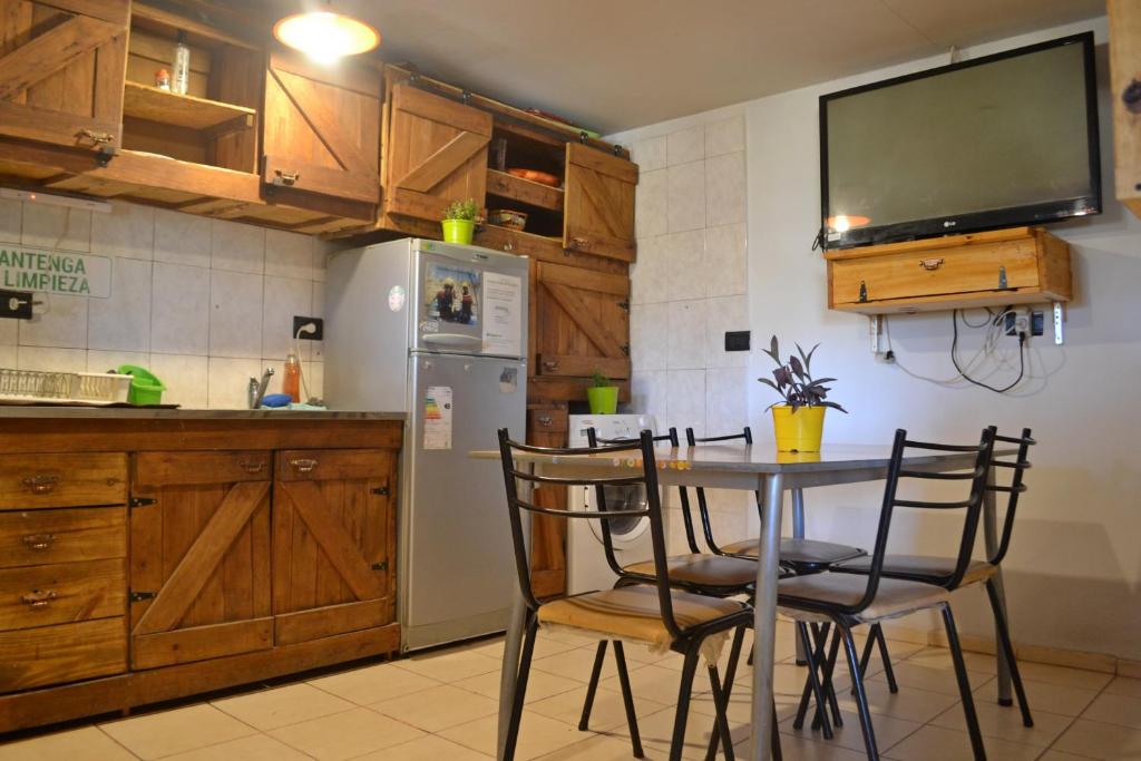 Kuchyň nebo kuchyňský kout v ubytování Hostel Bar Valle de Potrerillos