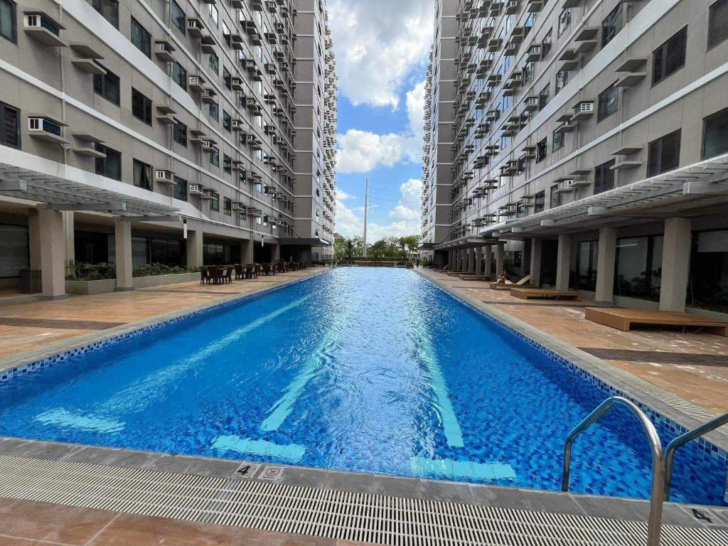 Green 2 SMDC - STUDIO TYPE Condo - Gems Suite Staycation, Dasmariñas ...