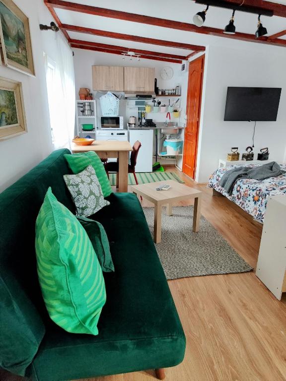 Prostor za sedenje u objektu Apartment Smokva