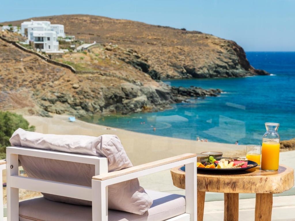 Mykonos Residence Villas & Suites Merchia Beach - 带私人游泳池的套房