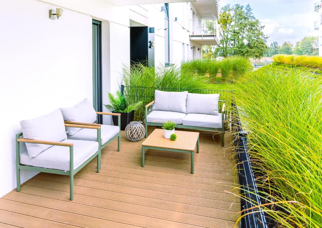 Marina Apartment - przy jeziorze, taras, TV55
