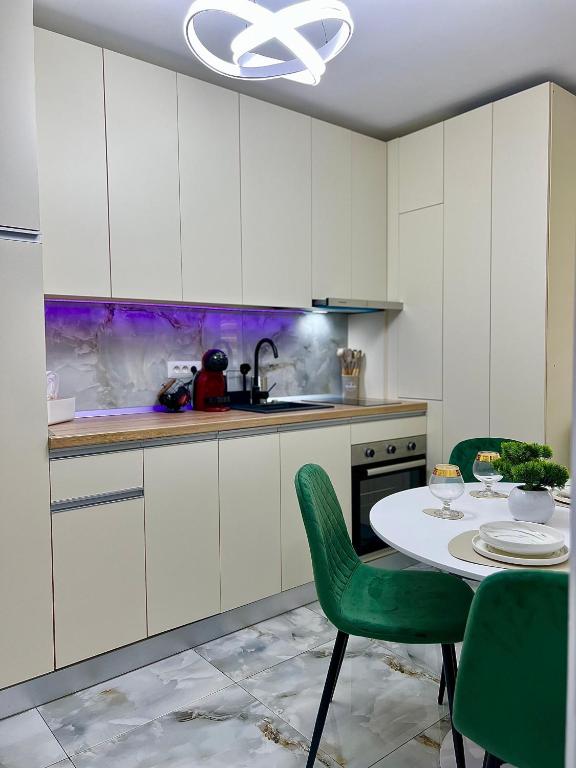 Kuchyň nebo kuchyňský kout v ubytování QuickStay - Apartment Straja - Lupeni