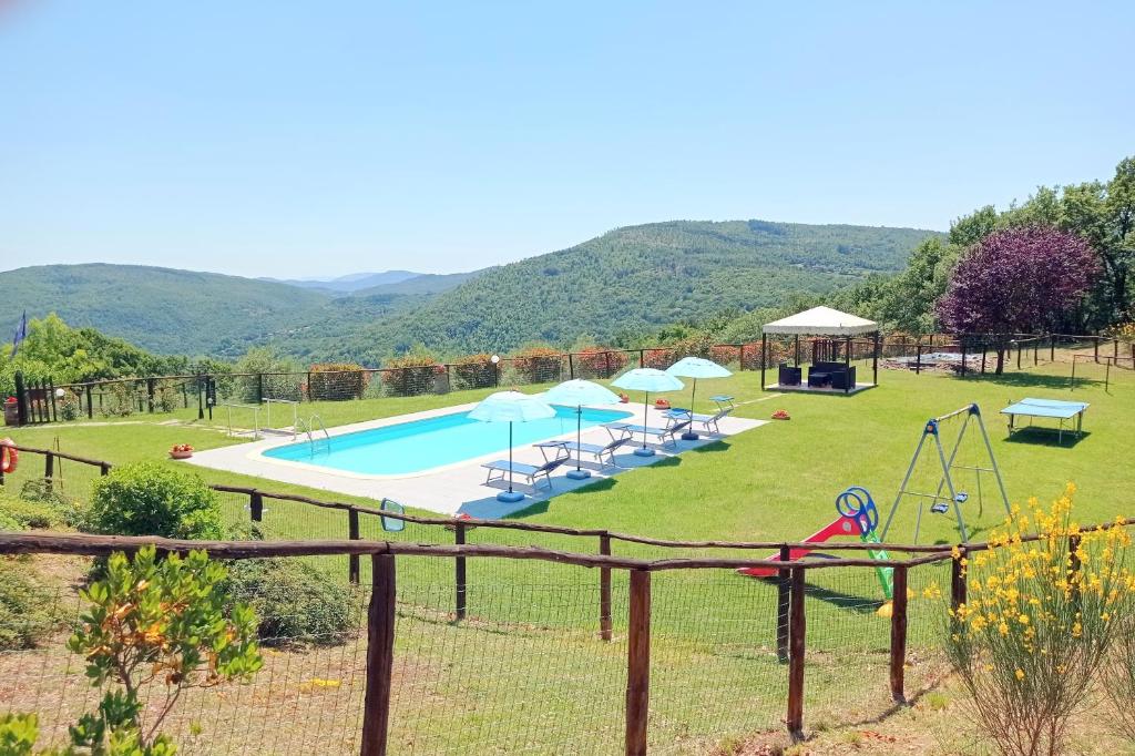 Bazén v ubytovaní Agriturismo la Coccinella alebo v jeho blízkosti