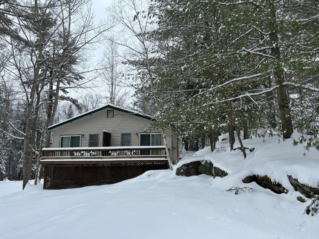 Paddler's Rest Lakeside Cabins and Motel talvel