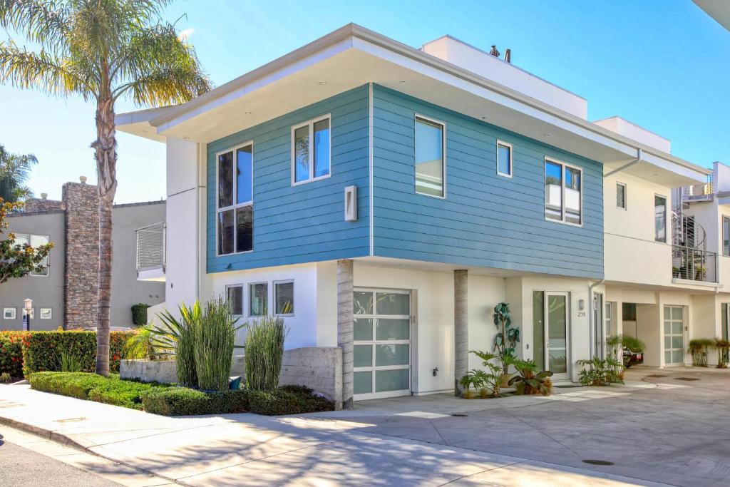 Το κτήριο όπου στεγάζεται  η παραθεριστική κατοικία