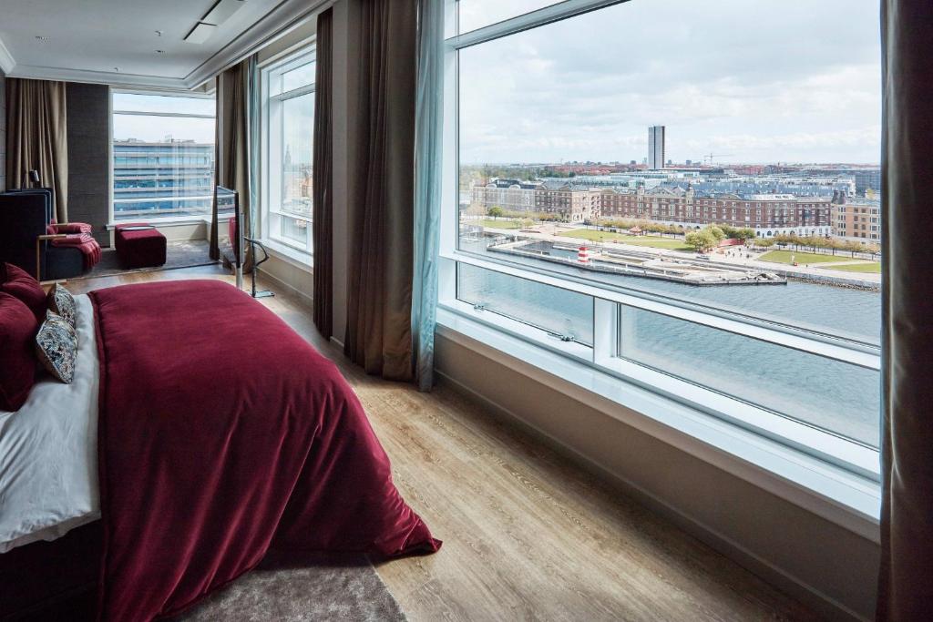 Postel nebo postele na pokoji v ubytování Copenhagen Marriott Hotel