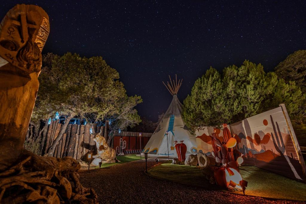 Zahrada ubytování Toro Tipi at El Mistico Ranch