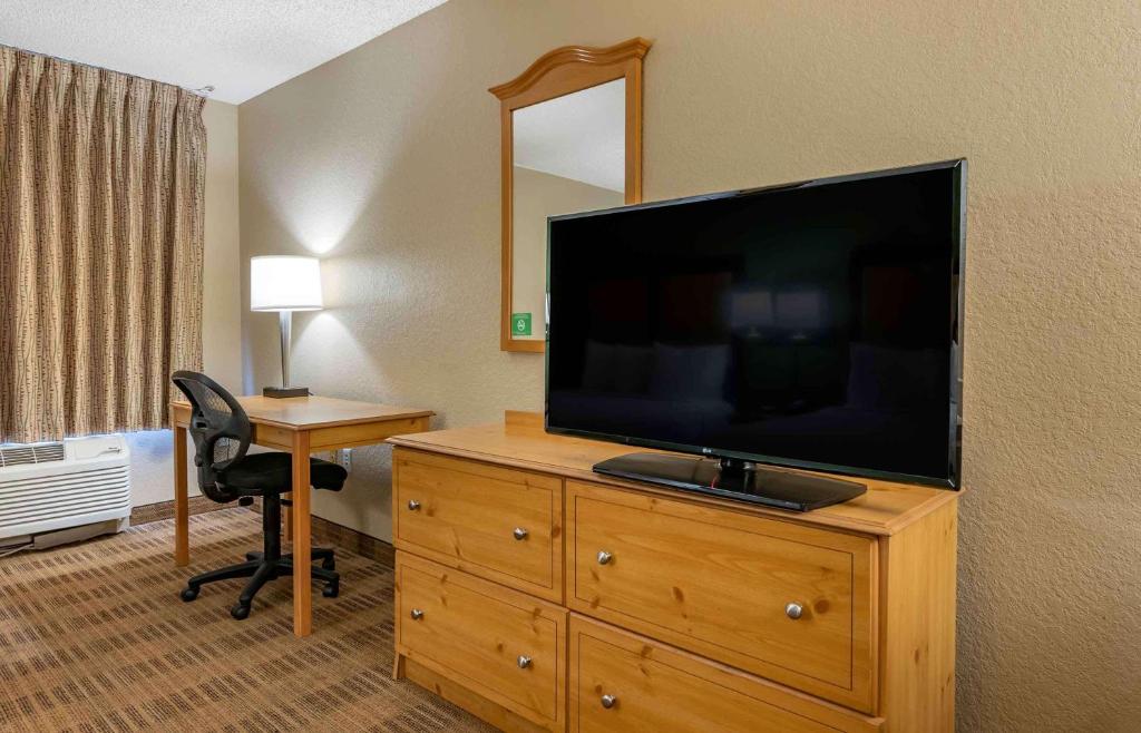 Extended Stay America Suites - Orlando - Altamonte Springs - Queen Studio With Two Queen Beds - Non-Smoking