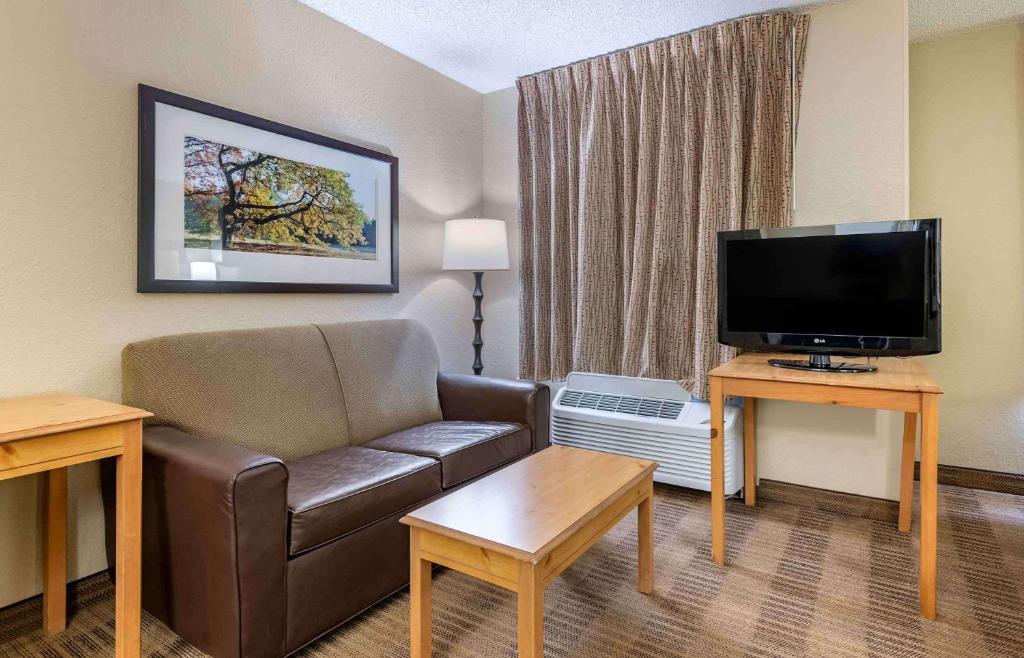 Extended Stay America Suites - Orlando - Altamonte Springs - Deluxe King Studio - Non-Smoking