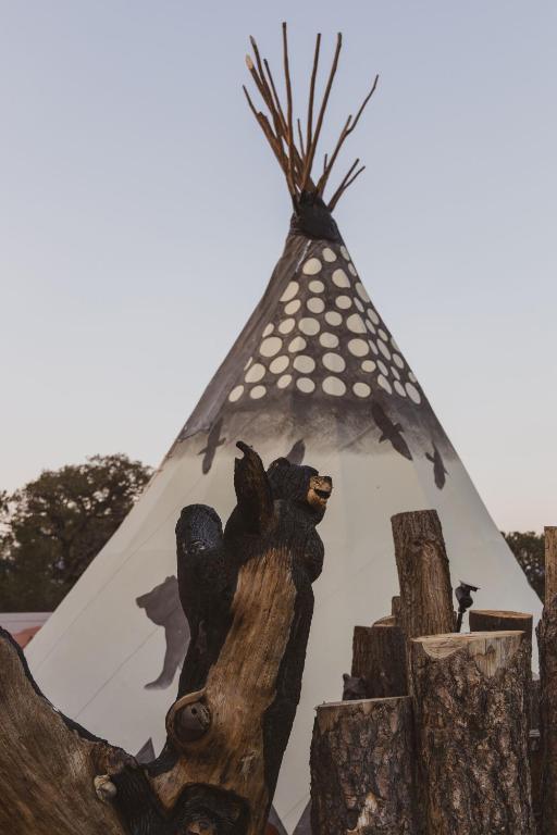Fotografie z fotogalerie ubytování Oso Tipi at El Mistico Ranch v destinaci Nogal