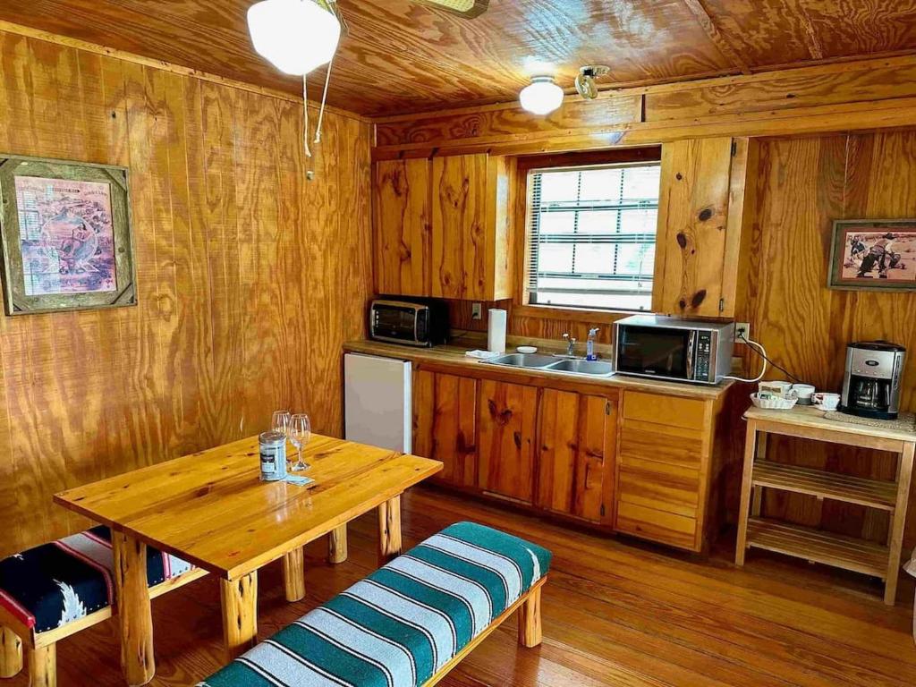 Kuchyň nebo kuchyňský kout v ubytování CRC Ranch Retreat