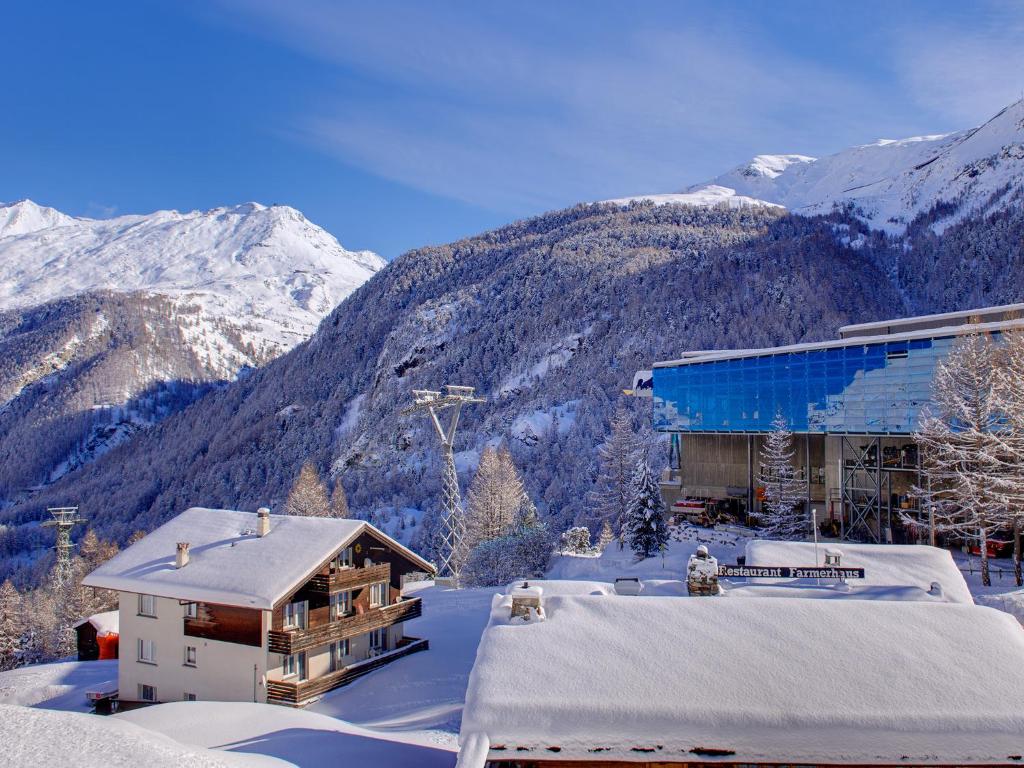 ツェルマットにあるHaus Alpsegenの雪山スキー場