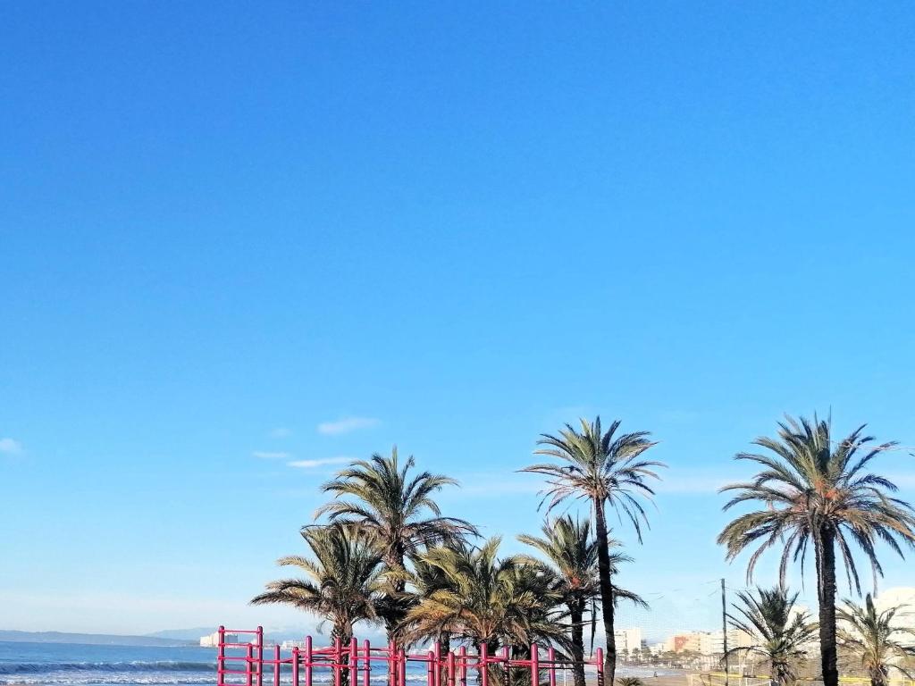 Playa. Amplio apartamento para 6 en Roses ubicación ideal