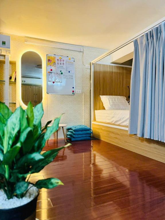 Postel nebo postele na pokoji v ubytování Opera Hostel