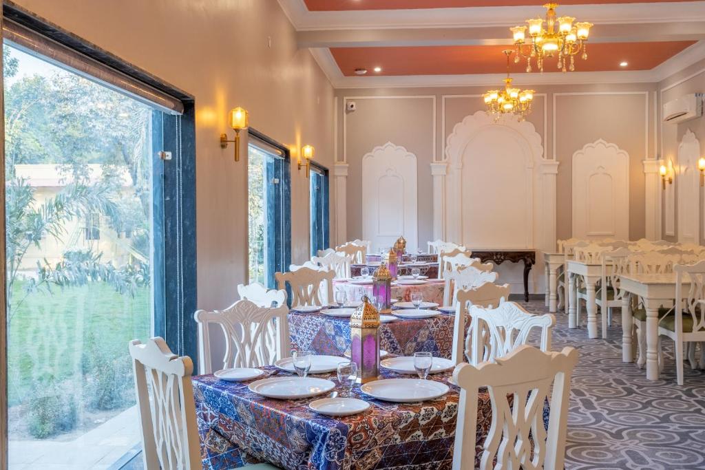 Restaurace v ubytování JuSTa Alwarbagh Sariska