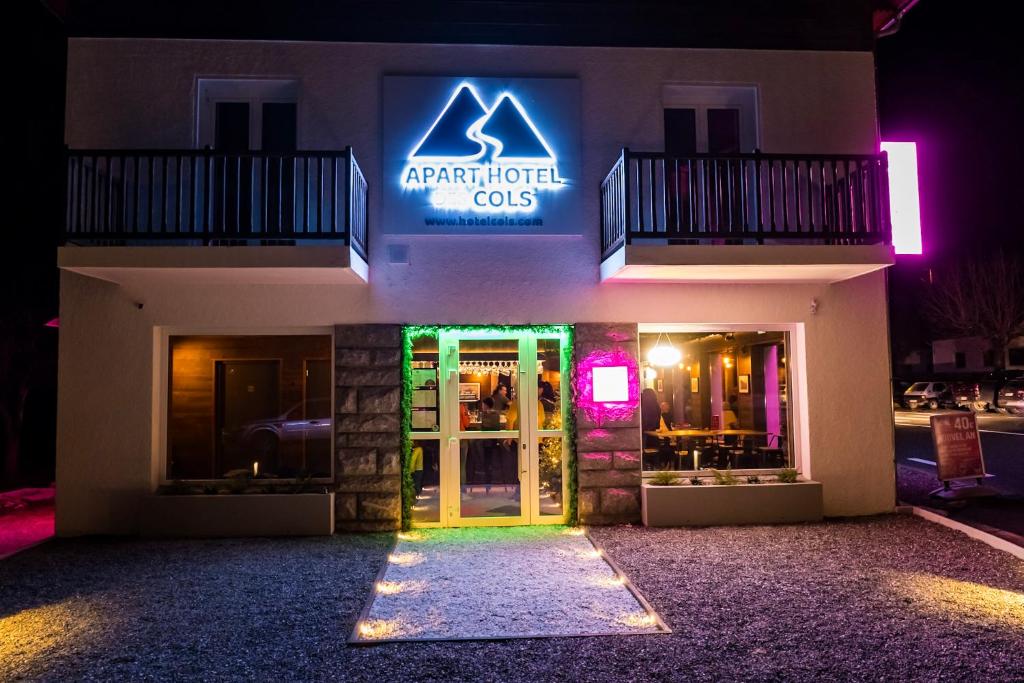 Certificato, attestato, insegna o altro documento esposto da Apart Hôtel des Cols