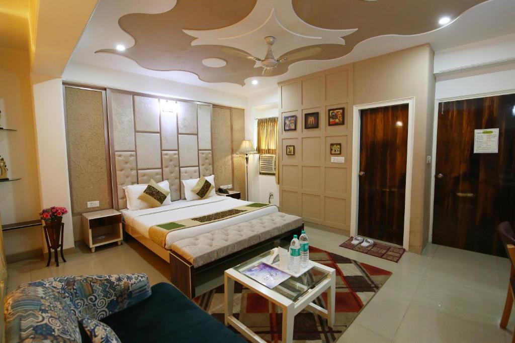 Postel nebo postele na pokoji v ubytování Hotel Oppera Delhi International Airport