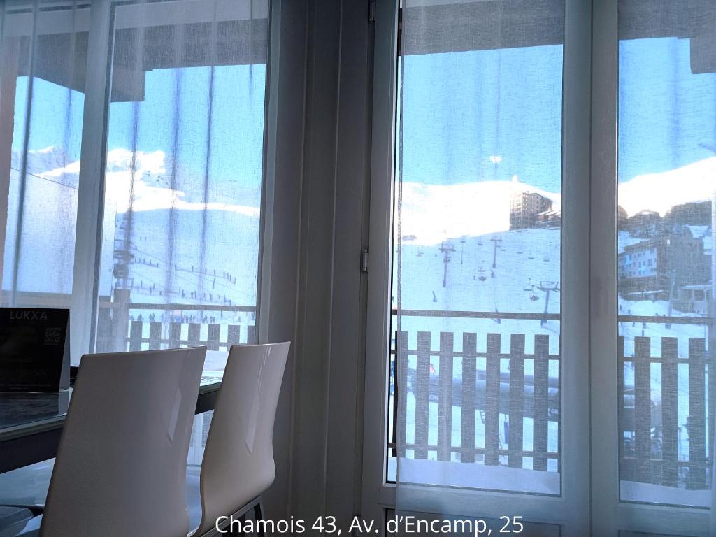 Rõdu või terrass majutusasutuses AC Apartaments Suite