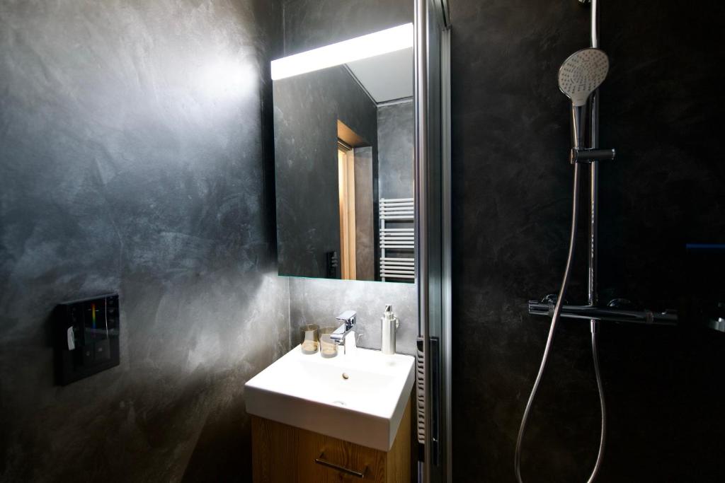 Studio NINNI - Resim 8