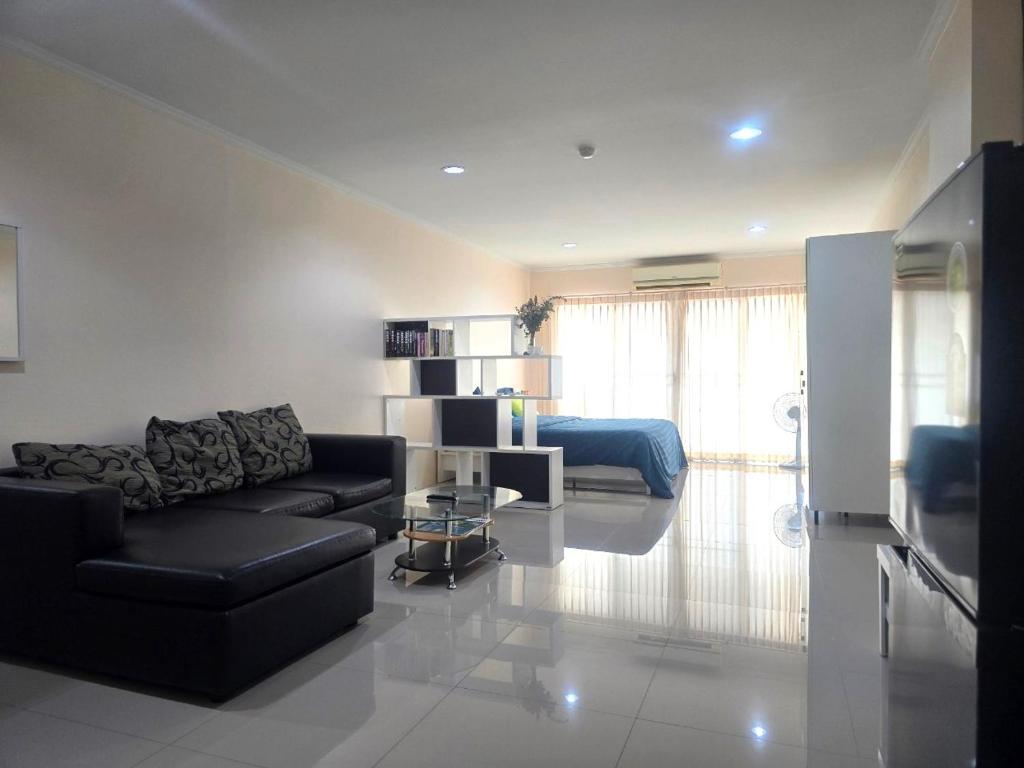 Χώρος καθιστικού στο Modern Condo at Baan Klang Hua Hin