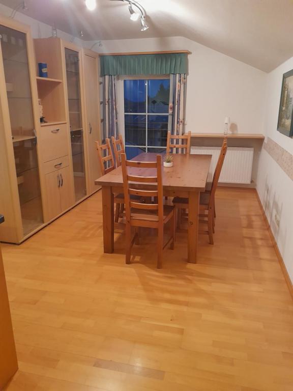 Fotografie z fotogalerie ubytování Ferienwohnung Moorblick v destinaci Koppl